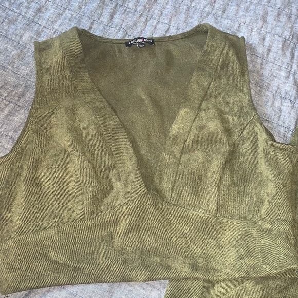 Fashion Nova faux suede green Co-ord set - Picture 5 of 8